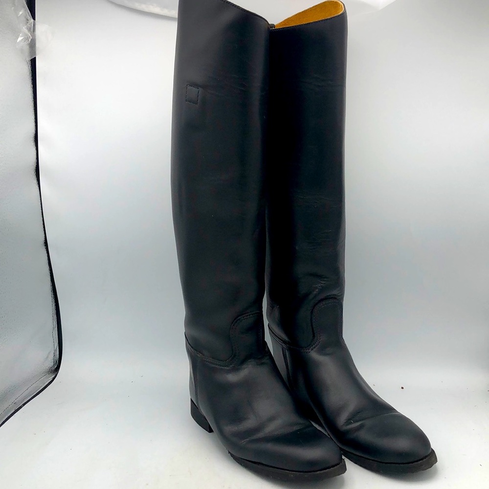 The Emerson Boot Co English Riding women’s black leather boots. Size 7.5.